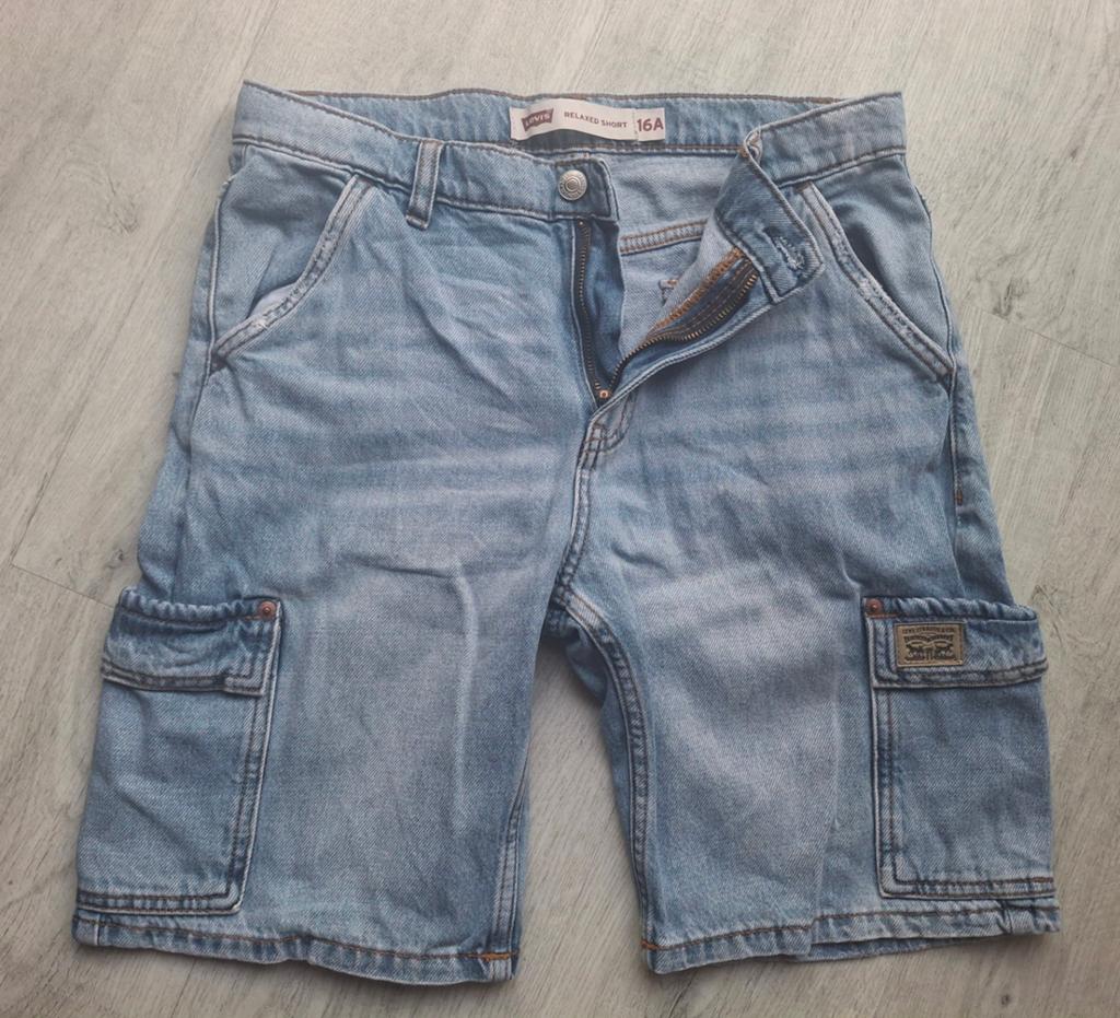 Levi's korte broek maat 16 / 176, Blauw, W32 (confectie 46) of kleiner, Ophalen of Verzenden, Zo goed als nieuw
