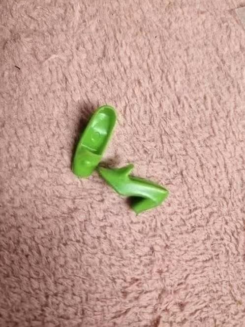 Vintage Barbie schoentjes - Groen, Verzamelen, Poppen, Ophalen of Verzenden