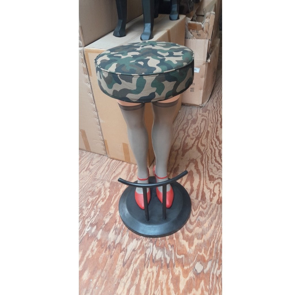 Barstool Lady Leg 3 ft. – Barkruk Hoogte 84 cm, Ophalen, 5 krukken of meer, HorecaBeelden, 60 tot 90 cm