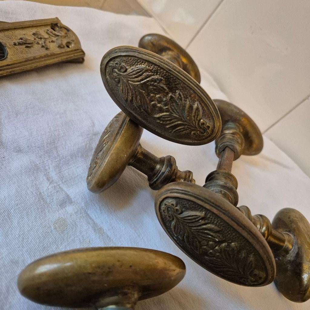 4 sets kasteel klinken, antieke deurklinken grote ovale knop, Antiek en Kunst, Ophalen of Verzenden