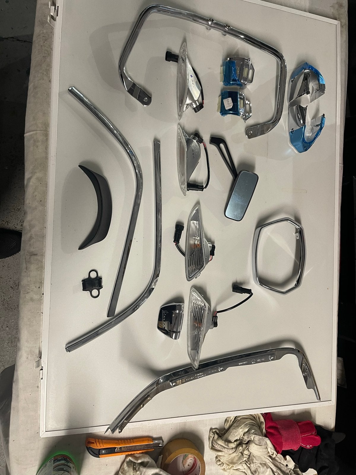 Diverse auto-onderdelen, chroom en verlichting, Ophalen, Gebruikt