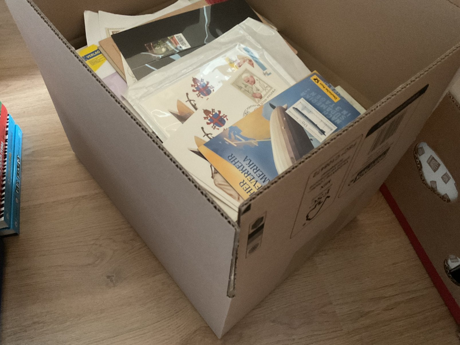 Doos met postzegels, Ophalen of Verzenden, Nederland en Buitenland
