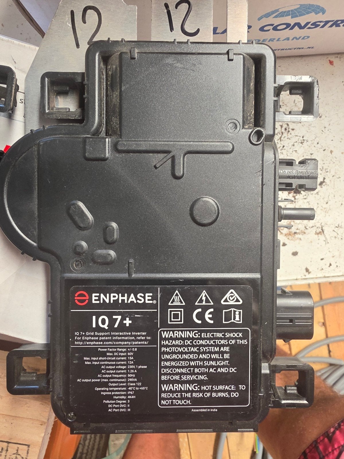 2x Nieuwe Enphase IQ7+ Micro-omvormers te koop, Ophalen of Verzenden