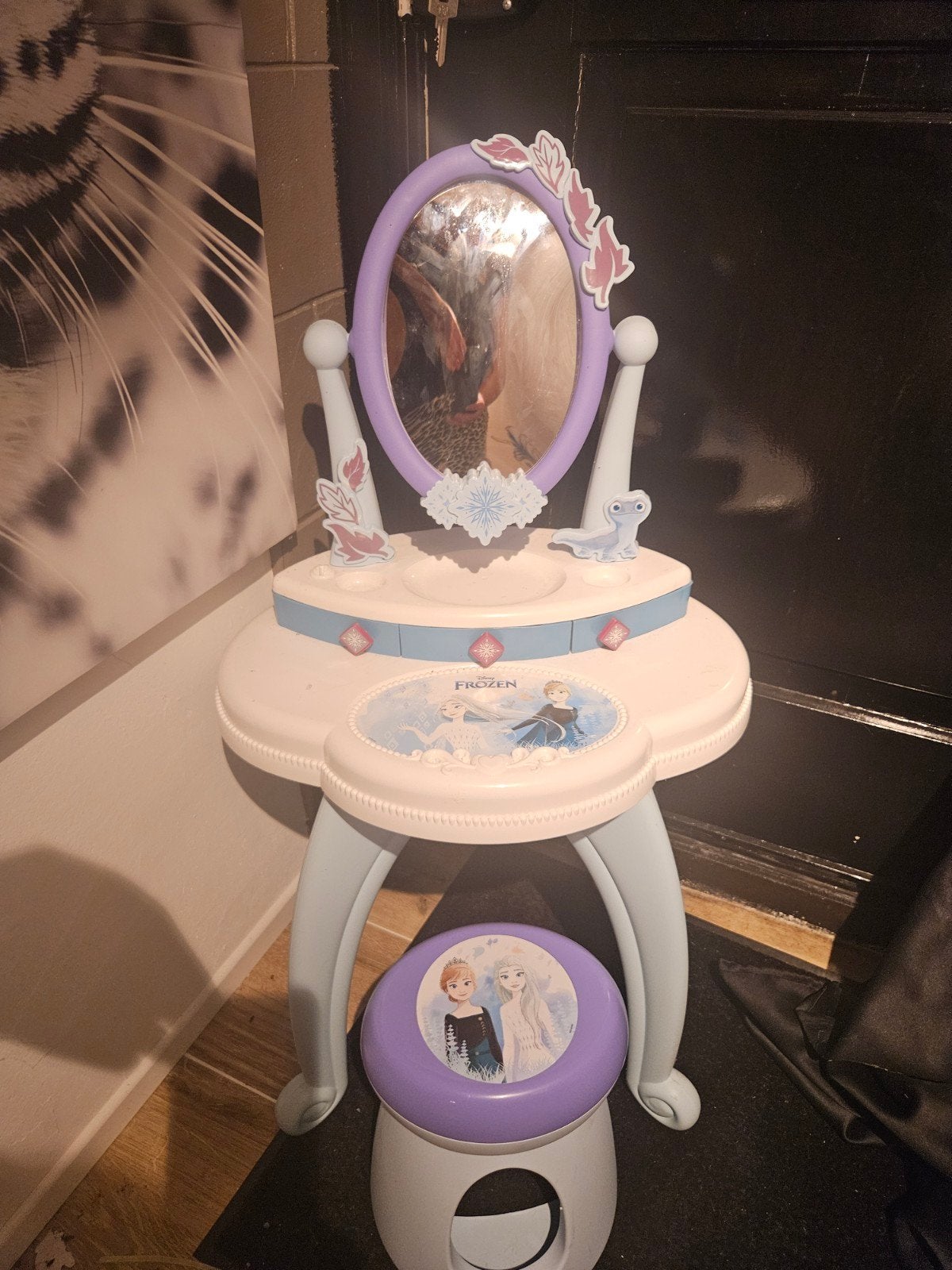 Frozen kaptafel met krukje voor kinderen, Ophalen of Verzenden, Gebruikt