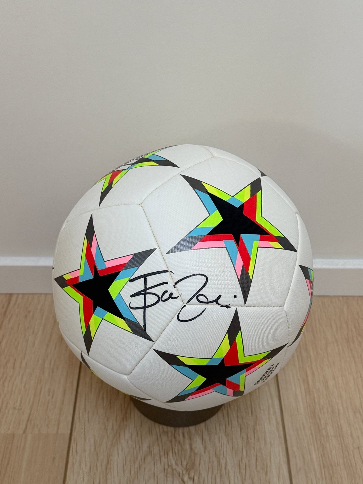 Gesigneerde Touzani voetbal, Ophalen of Verzenden, Nieuw, Bal
