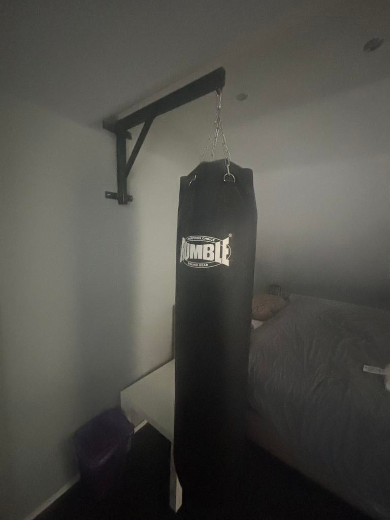 Bokszak rumble met beugel, Sport en Fitness, Ophalen, Gebruikt, Bokszak