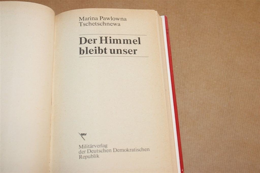 Himmel bleibt unser — Tsjentsova, Sovjet Vrouwenpiloten WO2, Ophalen of Verzenden, Tweede Wereldoorlog, Gelezen, Overige onderwerpen