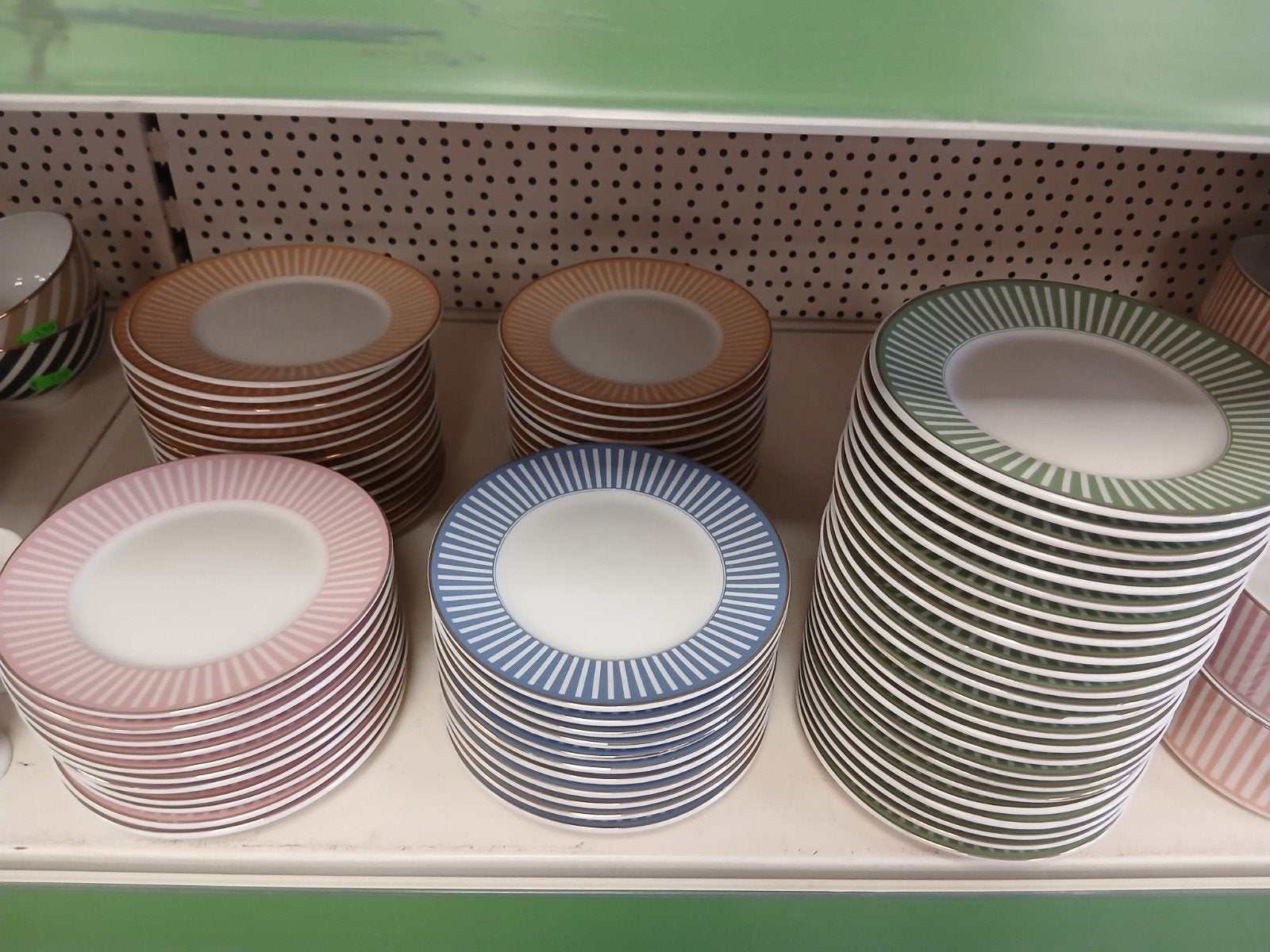 grote partij nieuw servies, Diversen, Rommelmarktspullen, Ophalen, Nieuw