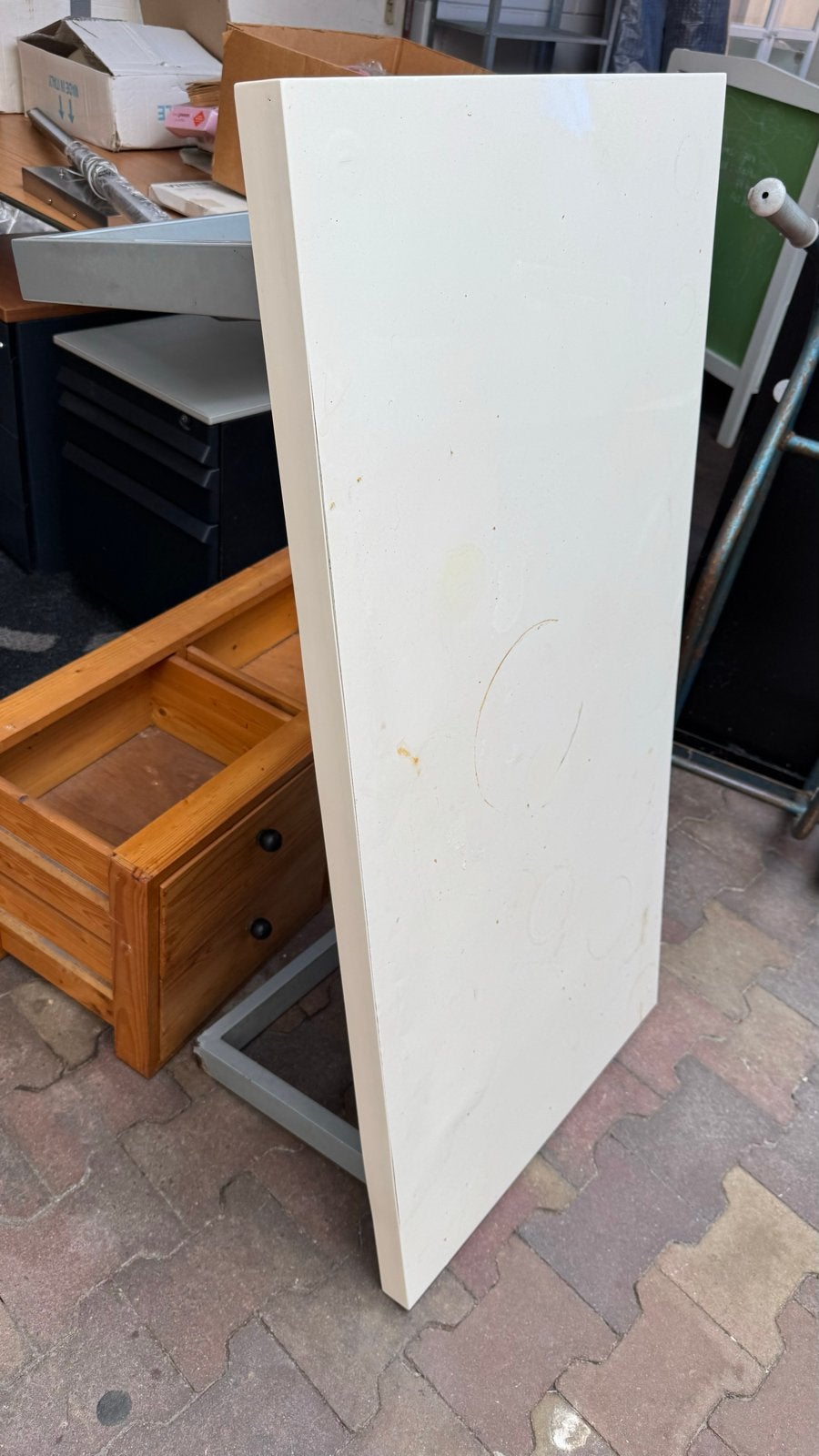 Gratis salon tafel, Kunststof, Gebruikt, 100 tot 150 cm, Rechthoekig