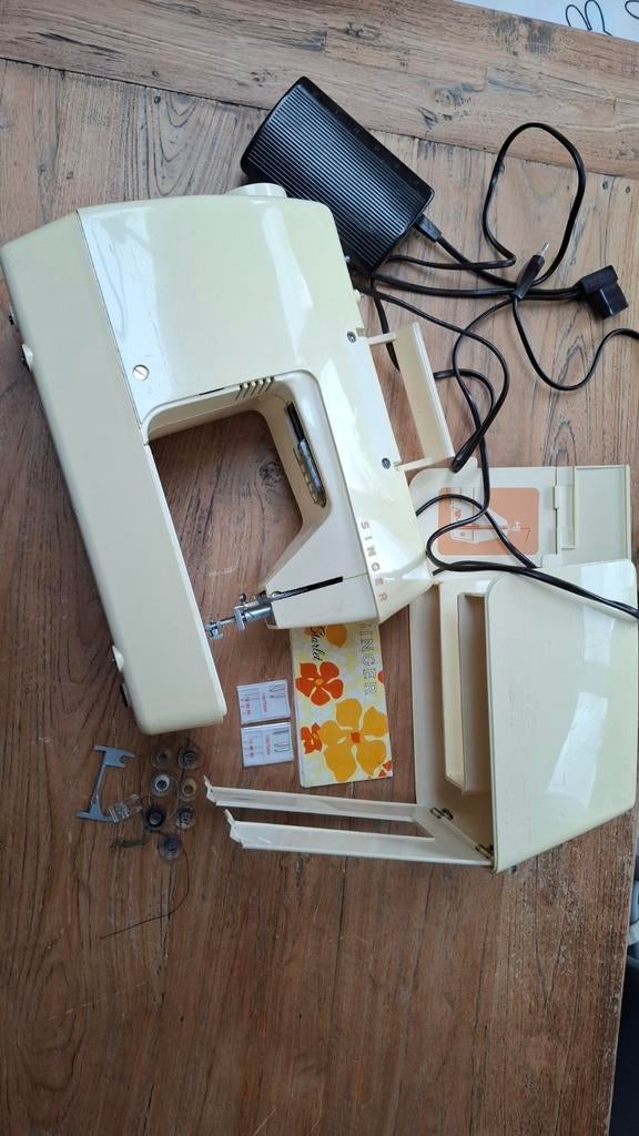 Vintage Singer Starlet Naaimachine, Hobby en Vrije tijd, Naaimachines en Toebehoren, Ophalen of Verzenden, Gebruikt, Naaimachine