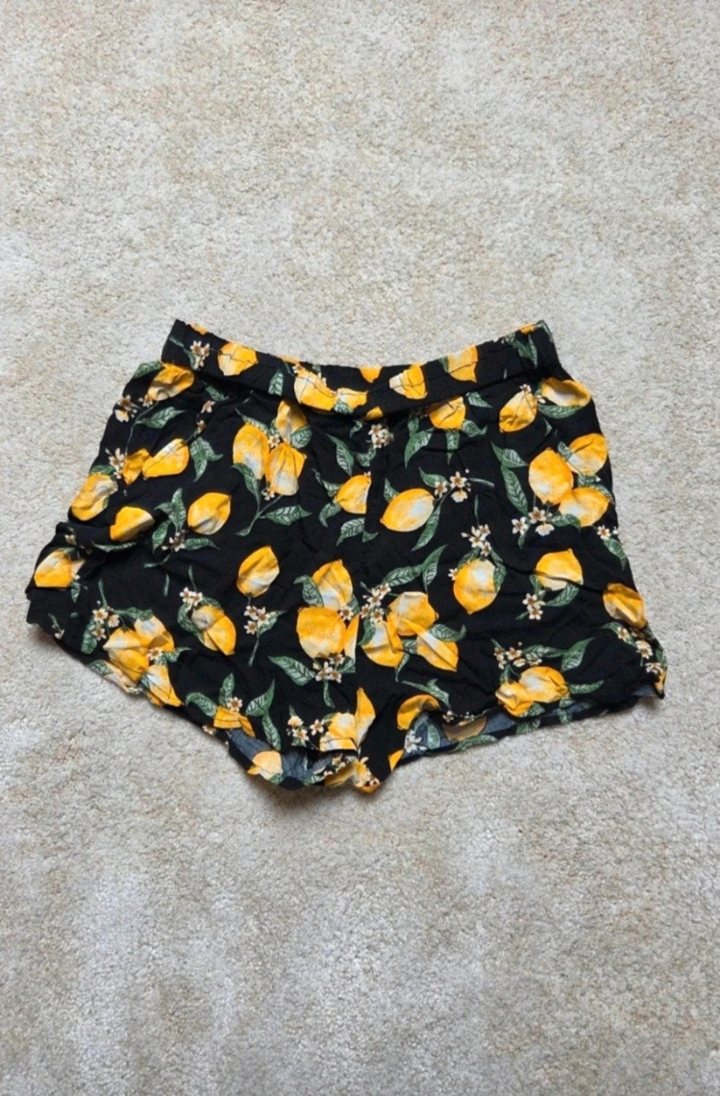 Korte broek maat M, Kleding | Dames, Maat 38/40 (M), Kort, Zwart, H&M Divided