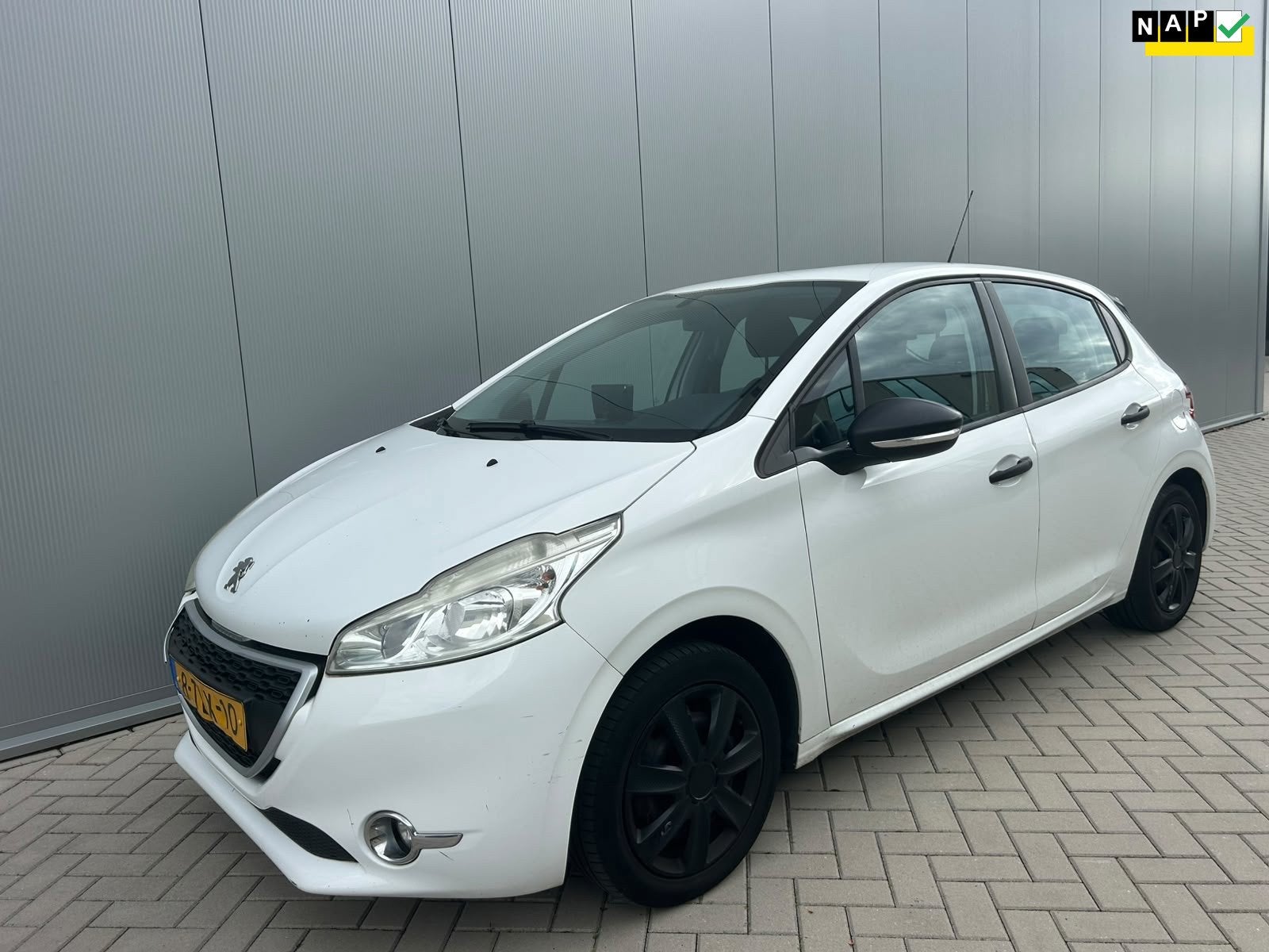 Peugeot 208 1.0 VTi Access, Auto's, Voorwielaandrijving, Euro 5, Gebruikt, 31 €/maand