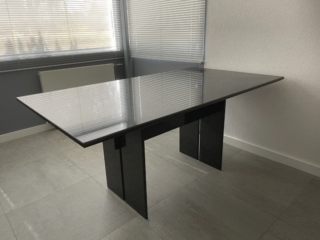 Granieten eettafel, Huis en Inrichting, Tafels | Eettafels, Ophalen, Overige materialen, 50 tot 100 cm, Zo goed als nieuw