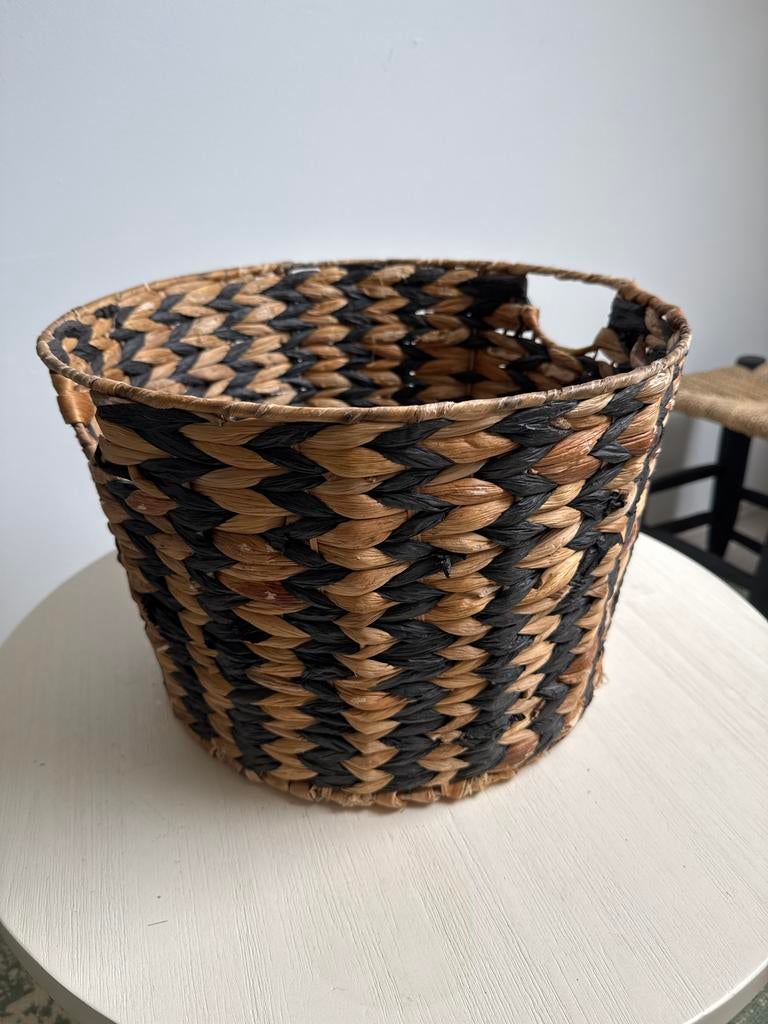 Karwei mand geweven grafisch patroon Ø38 H25 cm, Ophalen, Gebruikt, Mand, Rond