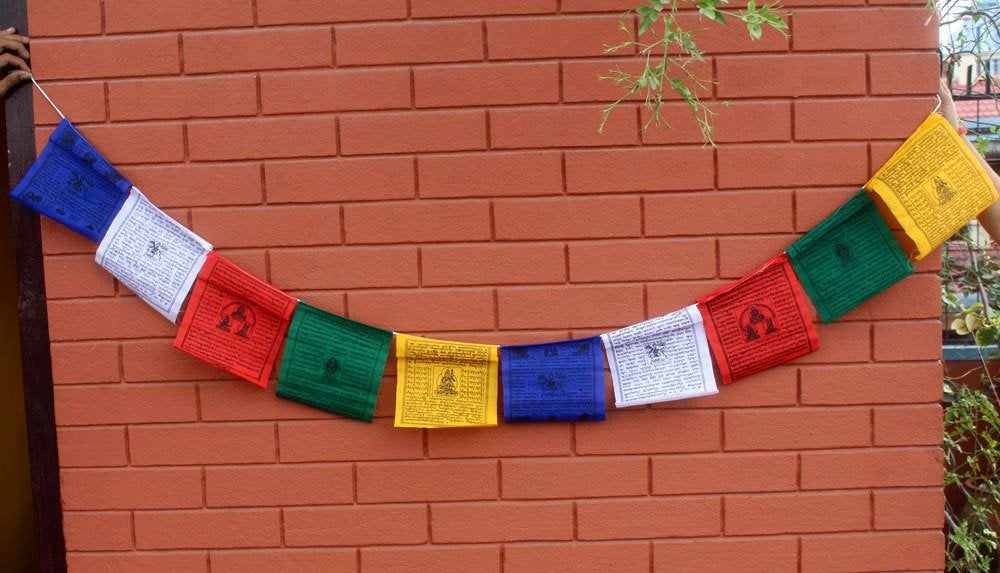 5 rollen katoenen boeddhistische gebedsvlaggen, Diversen, Vlaggen en Wimpels, Verzenden, Nieuw, Nepalhandwerk.nl, Nepalhandwerk.nl
