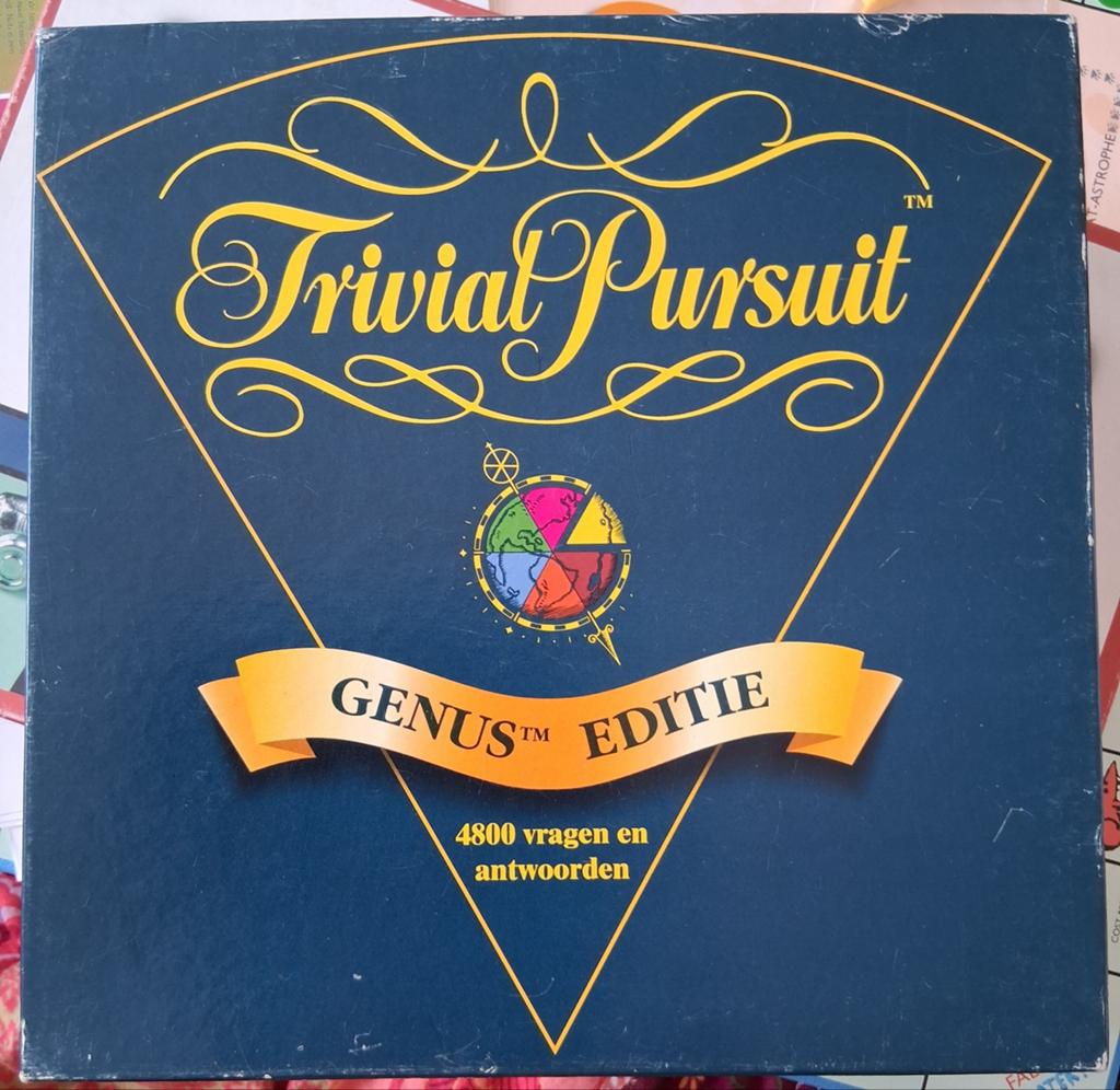 Trivial Pursuit Genus editie 4800 vragen, Ophalen of Verzenden, Gebruikt