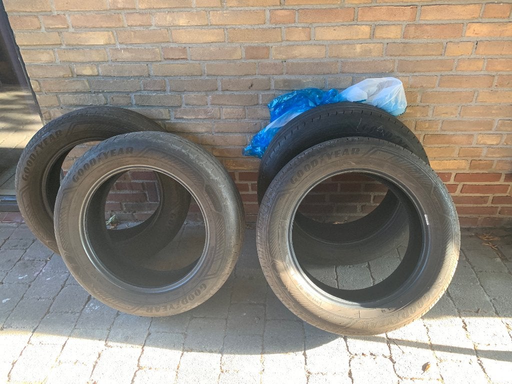 Autobanden Goodyear EfficientGrip 2 SUV – 225/60 R18 104V, Auto-onderdelen, Banden en Velgen, Ophalen, 18 inch, Gebruikt, Band(en)