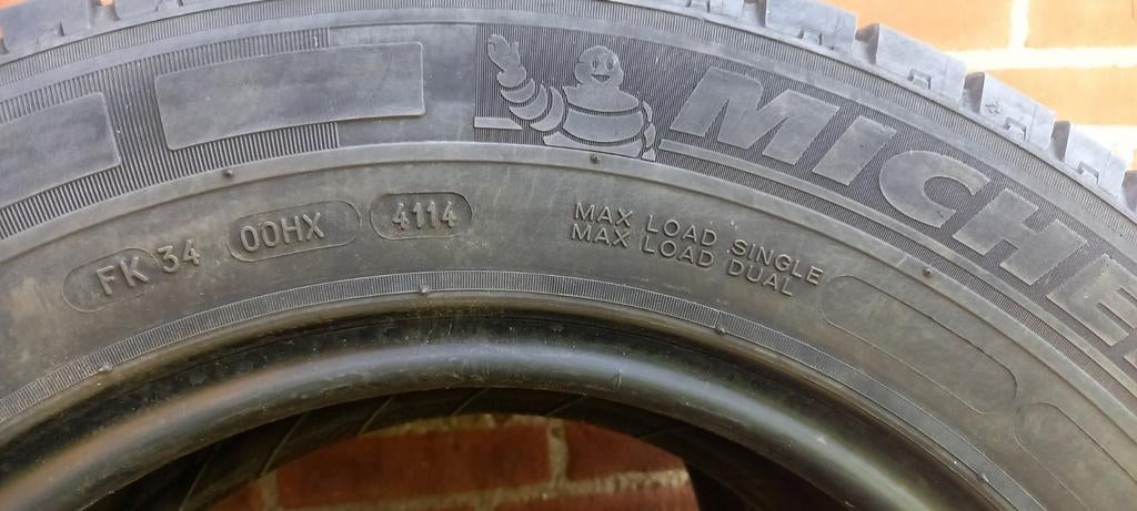Michelin Agilis 215 70 15 camper, Ophalen