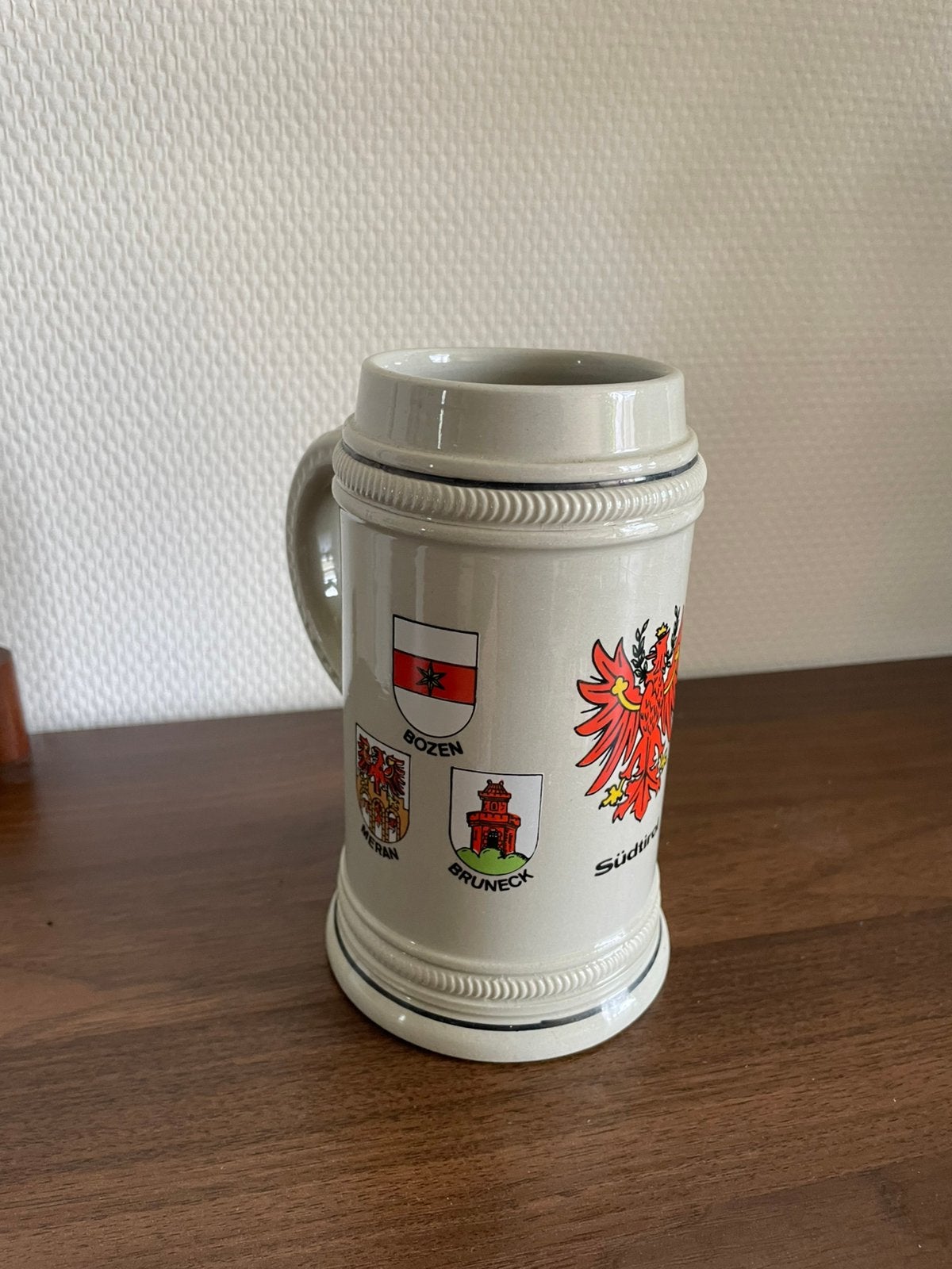 Antieke bier pul grijs met vlaggen, Antiek en Kunst, Ophalen of Verzenden