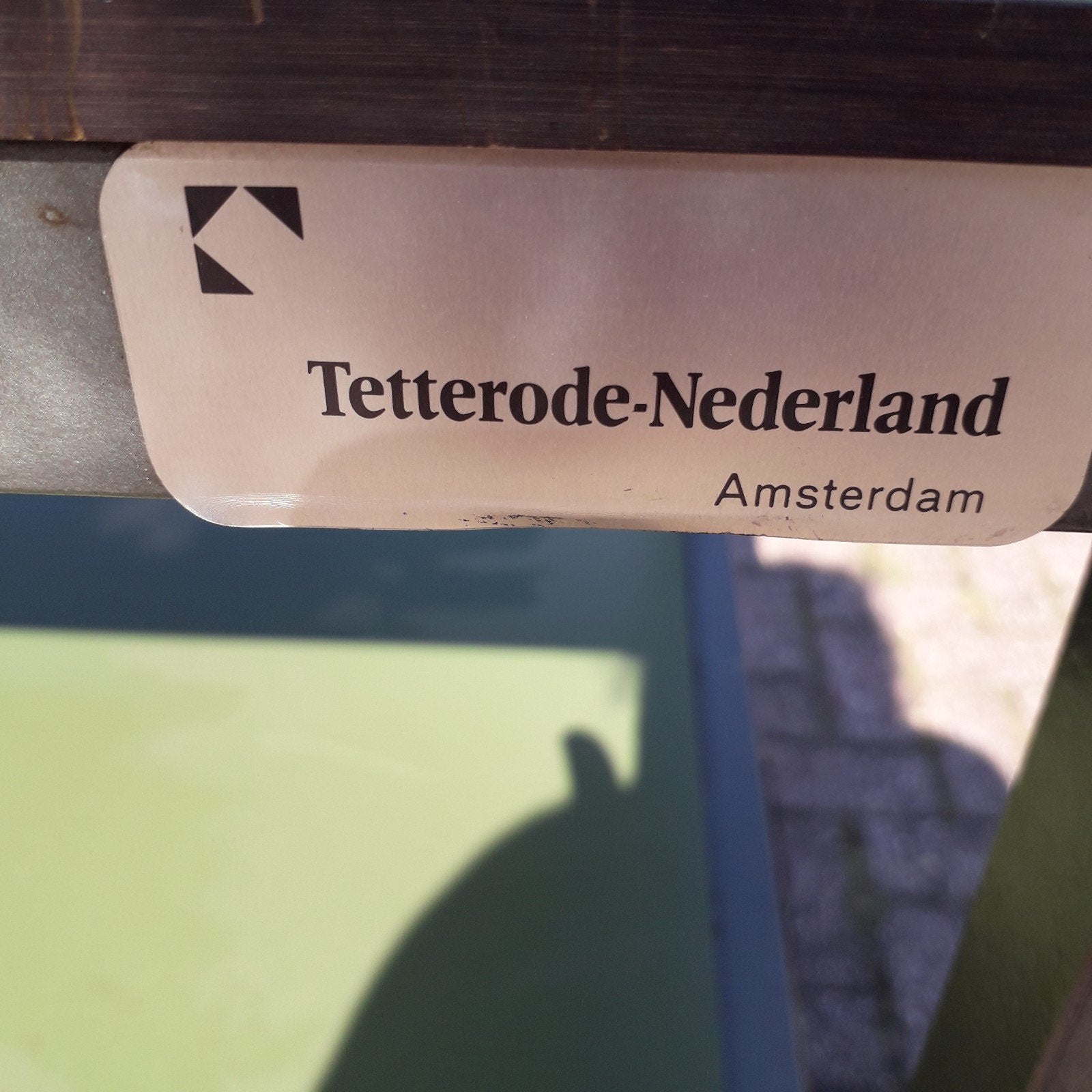 Foto 12 van Stevige werkbank met Trespabladen en metalen frame