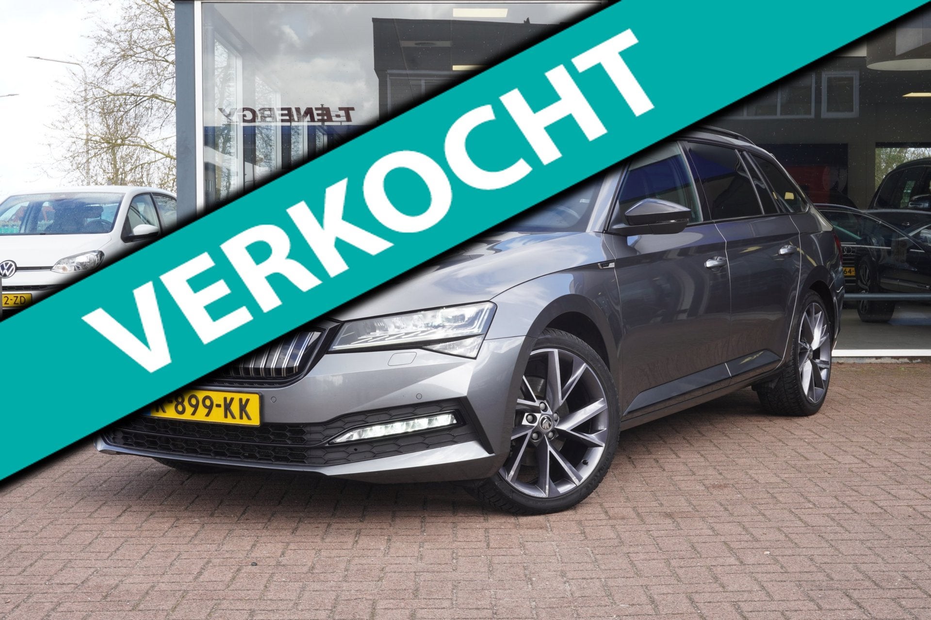 Skoda Superb Combi 1.4 TSI iV Sportline Business Automaat |, Auto's, Dealer onderhouden, 1695 kg, Hybride Elektrisch/Benzine, 1600 kg