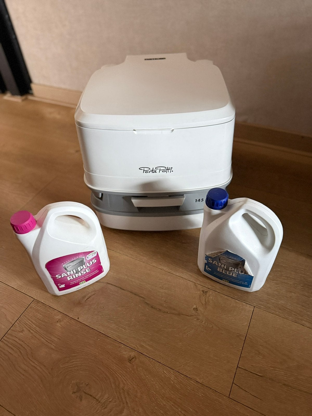 Chemis toilet, Ophalen, Zo goed als nieuw