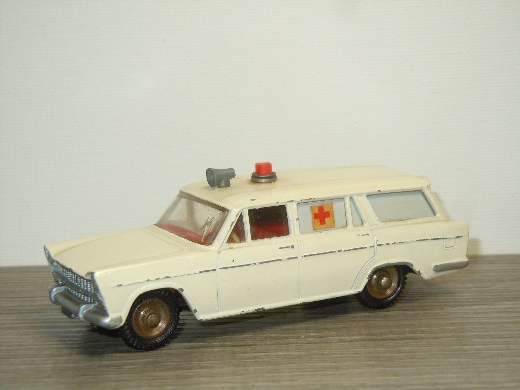 Fiat 1800 Ambulance - Dinky Toys France, Gebruikt, Auto, Frankrijk, Dinky Toys