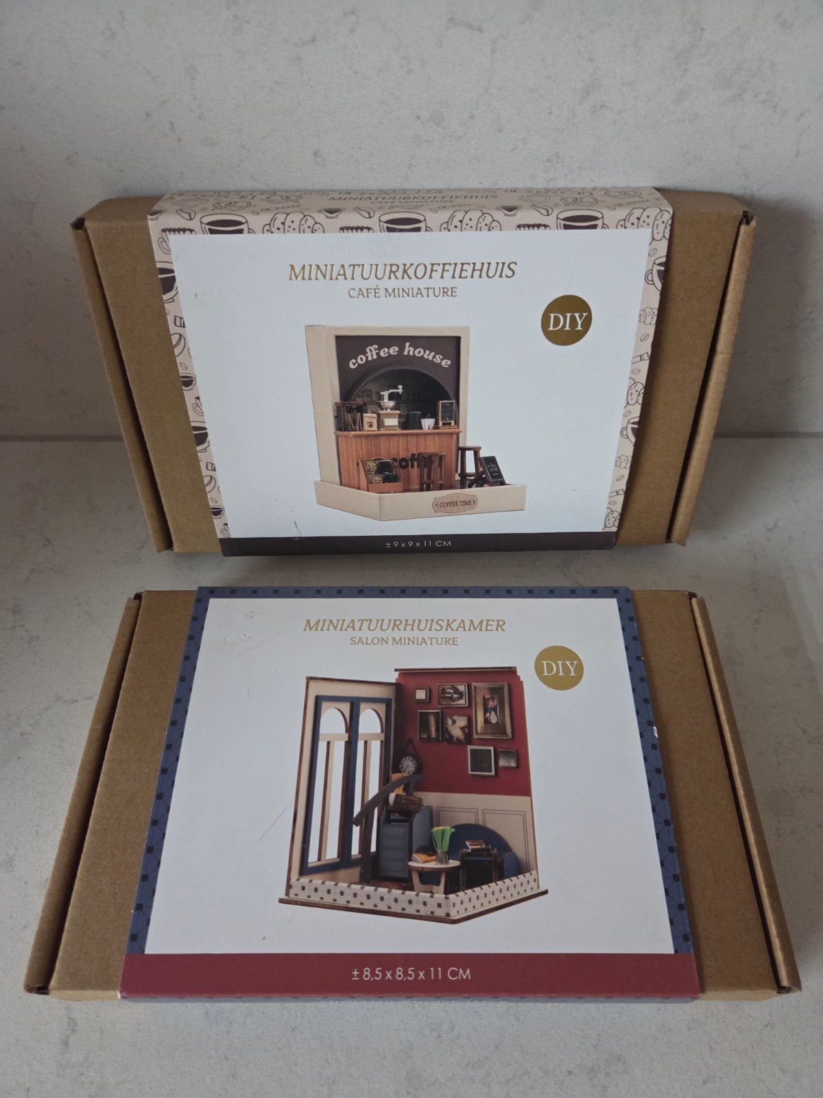 2x nieuwe DIY - Koffiehuis + Huiskamer, Hobby en Vrije tijd, Knutselen, Ophalen of Verzenden