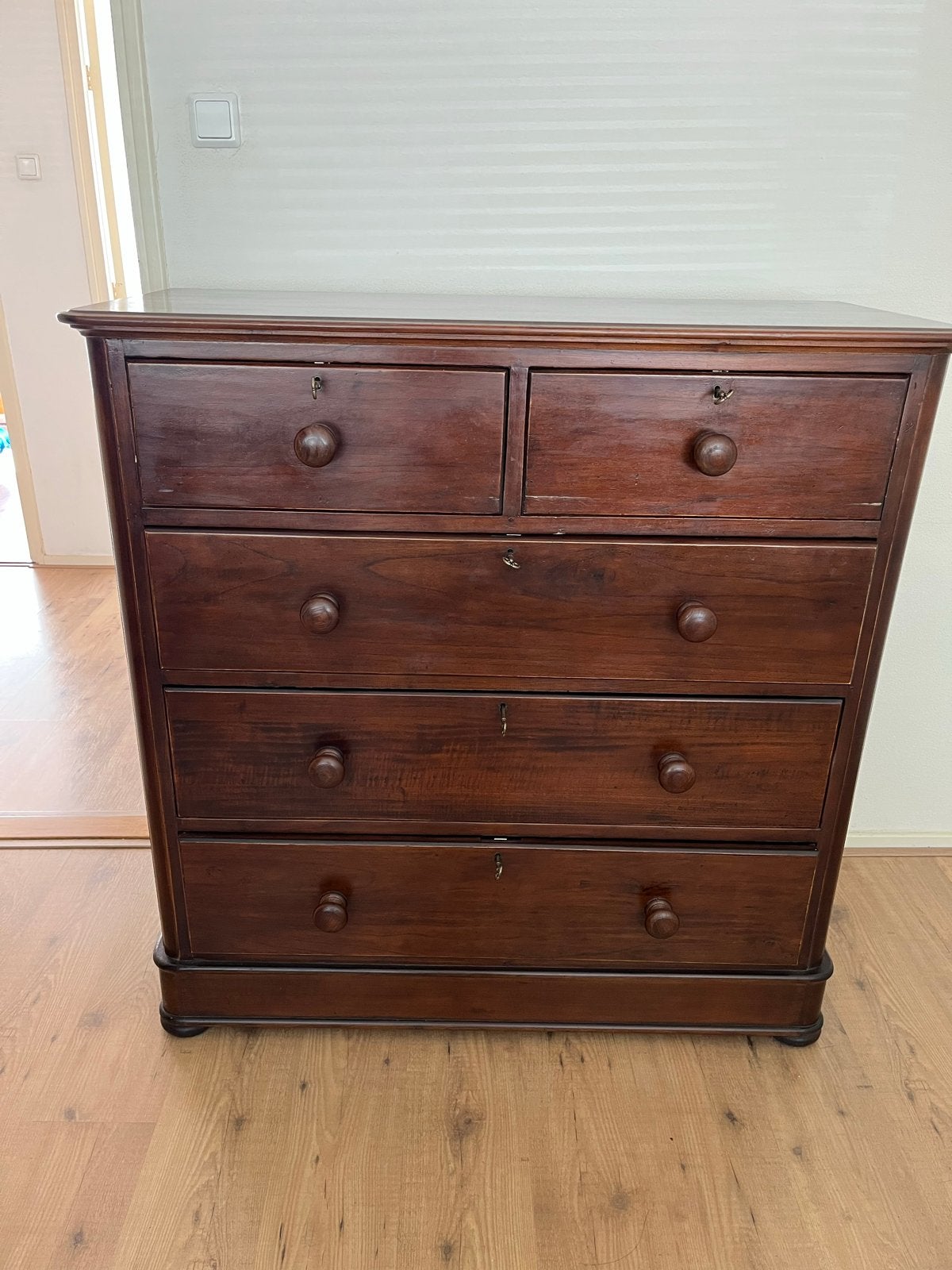 Eichholz commode Burlington kersen, roodbruin antiek, Antiek en Kunst, Antiek | Meubels | Kasten, Ophalen