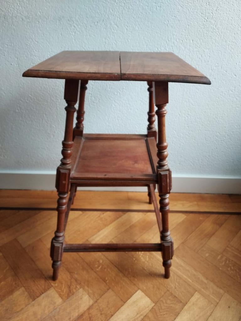 Charmante antieke houten plantentafel., Ophalen