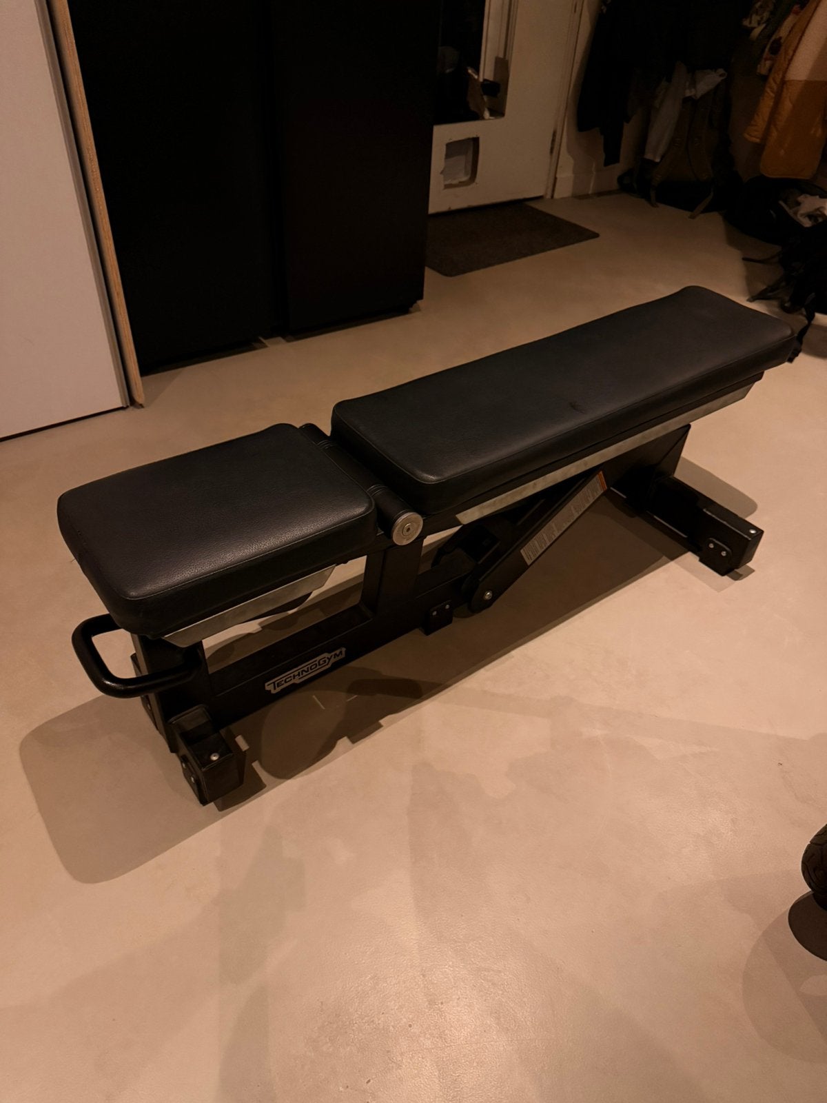 Technogym purestrength adjustable bench, Ophalen, Zo goed als nieuw, Krachtstation