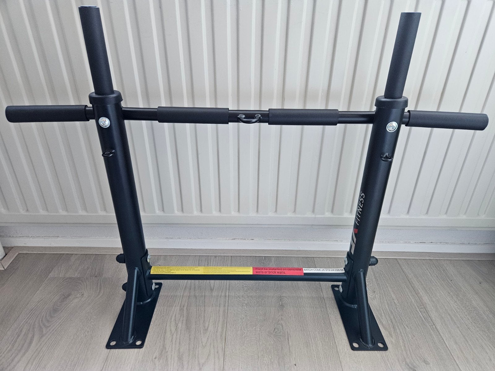 Wandgemonteerde optrekstang - Pull-up bar, Sport en Fitness, Ophalen of Verzenden, Nieuw, Buik, Oprekstang
