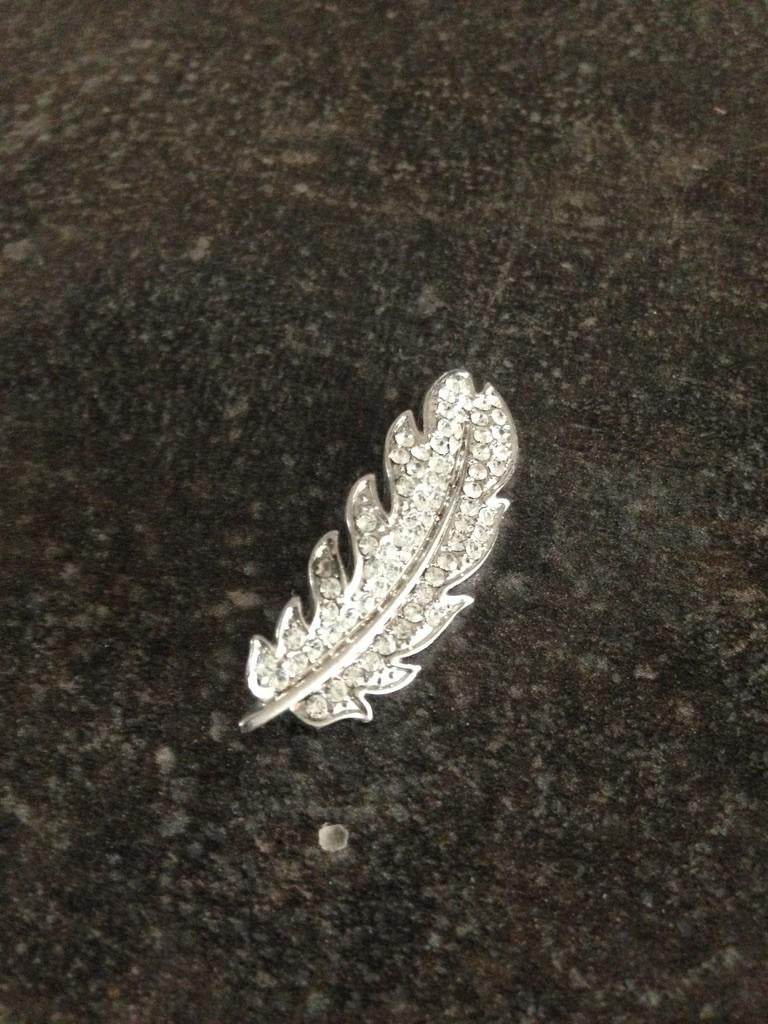 Nieuw GUESS hanger ketting zilver met strass, Overige materialen, Verzenden, Nieuw, Zilver