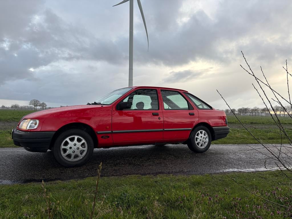 Ford Sierra 2.0i CLX apk 2028, Auto's, 4 cilinders, Bedrijf, Handgeschakeld, Grijs