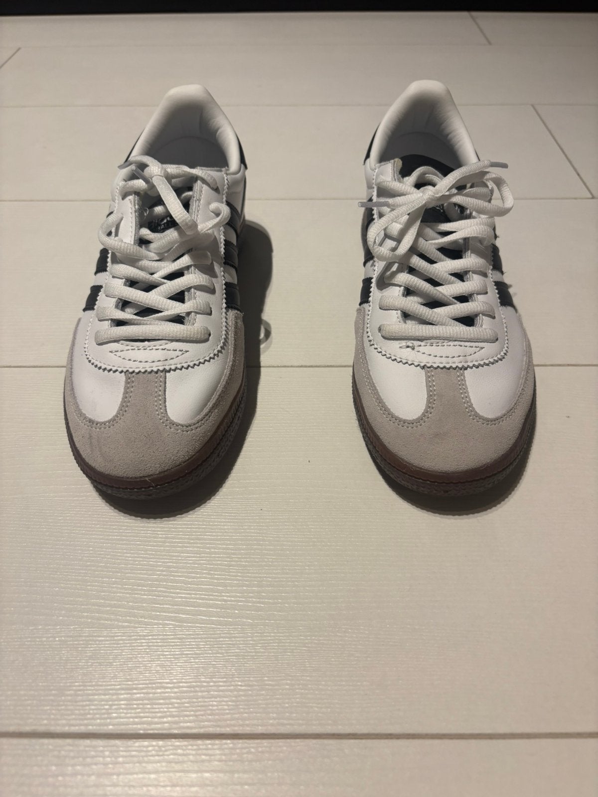 Adidas spezial, Ophalen of Verzenden, Zo goed als nieuw, Wit, Sneakers of Gympen