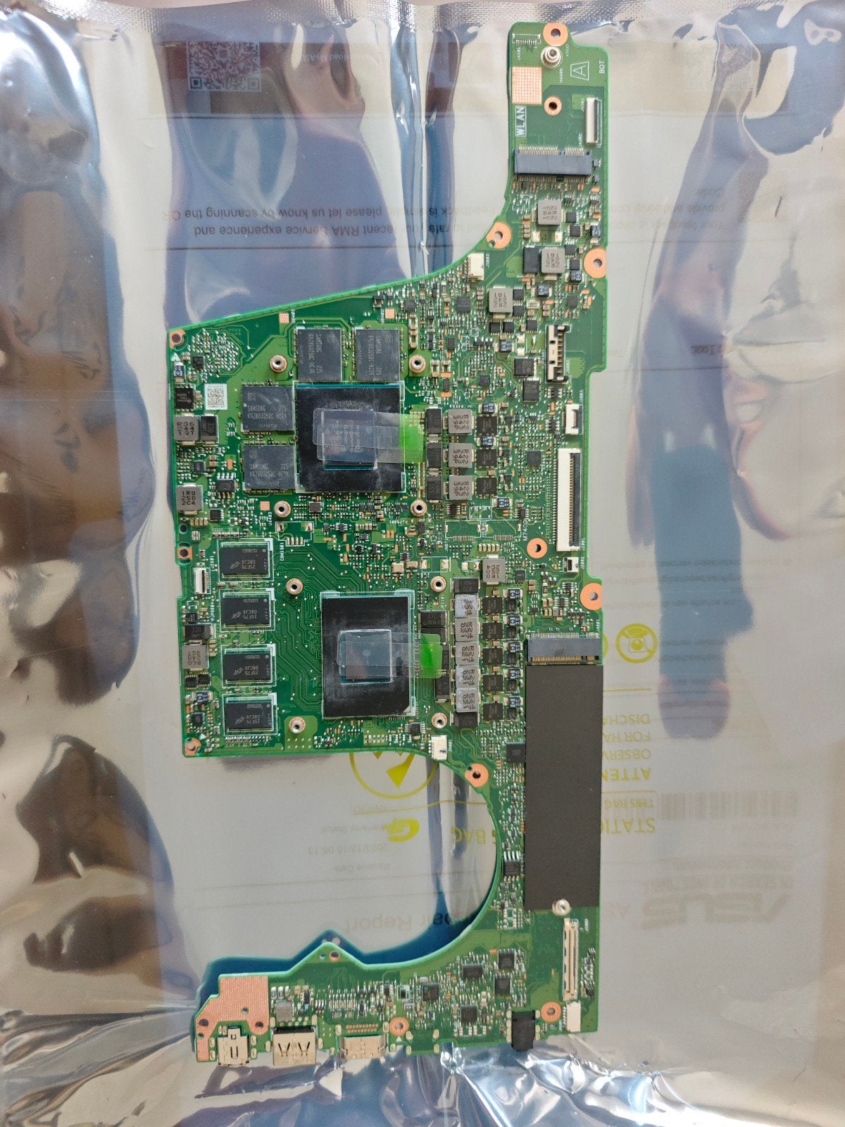 Asus laptop moederbord - waterschade, werkt nog, Gebruikt, DDR4, Laptop Moederbord, Ophalen of Verzenden