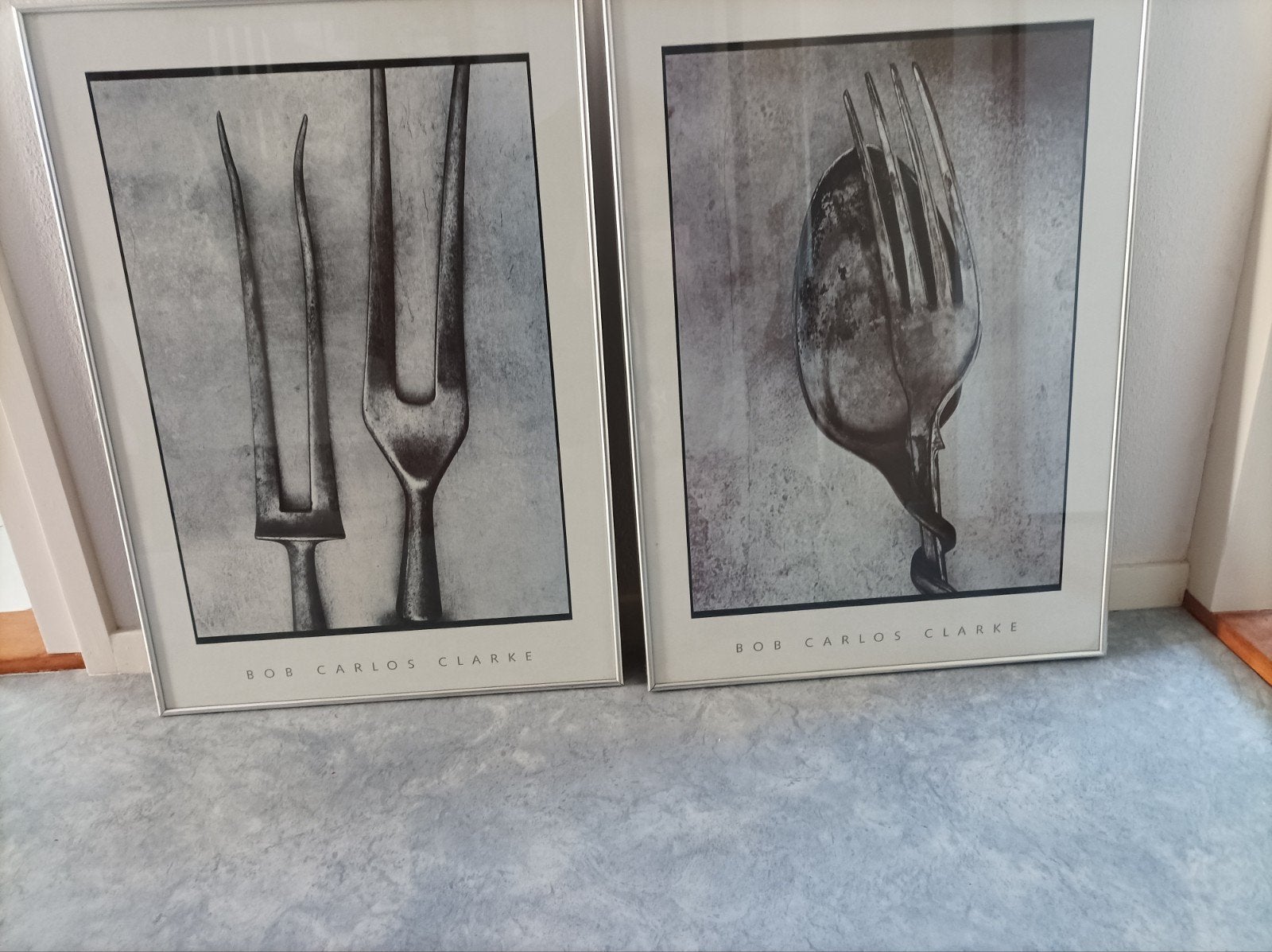 Twee grote lijsten met glas afmeting 50x70 cm, Ophalen, Hout, 50 tot 75 cm, 50 tot 75 cm