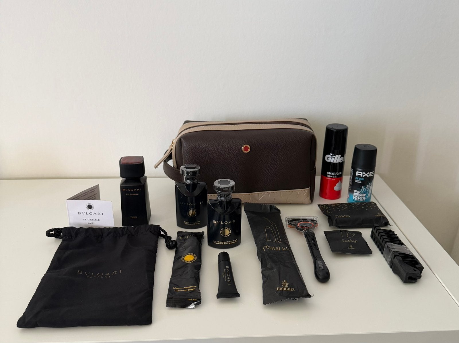 Bvulgari Amenity Bag - Emirates First Class, Sieraden, Tassen en Uiterlijk, Toilettassen, Verzenden, Nieuw, Heer