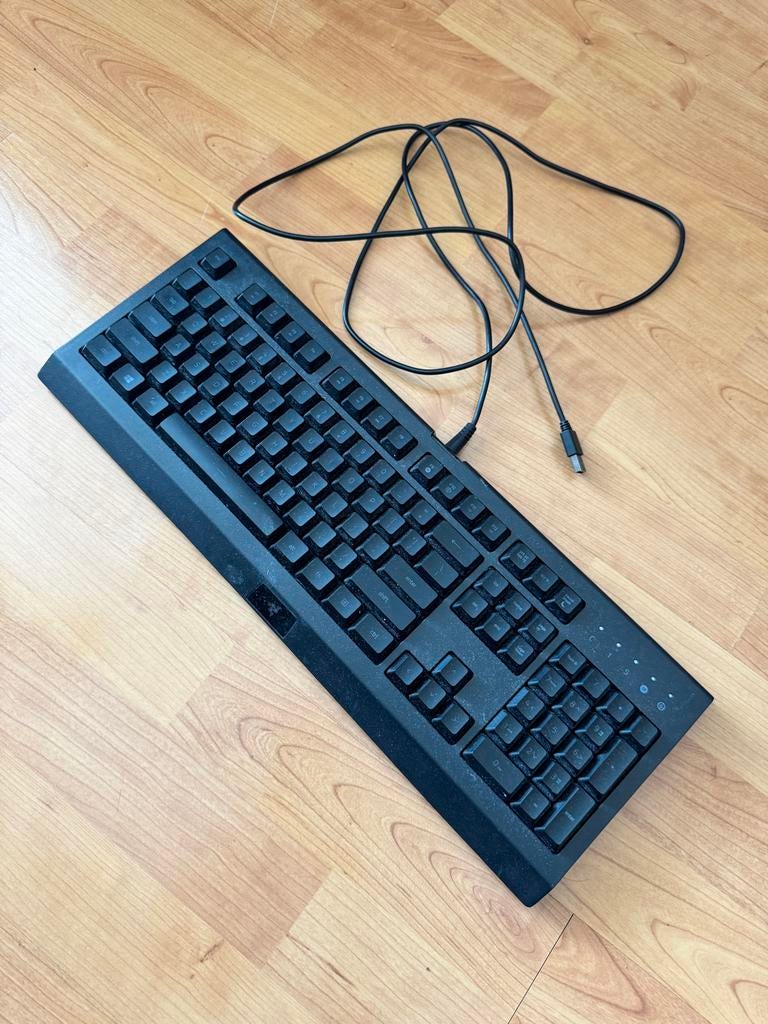 Razer Cynosa Lite Gaming Toetsenbord - Gebruikt, Computers en Software, Toetsenborden, Gaming toetsenbord, Ophalen of Verzenden