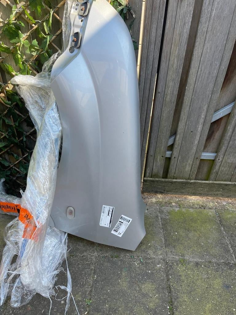 Spatbord links-voor Suzuki Ignis 2006, Auto-onderdelen, Ophalen of Verzenden, Voor, Suzuki, Spatbord