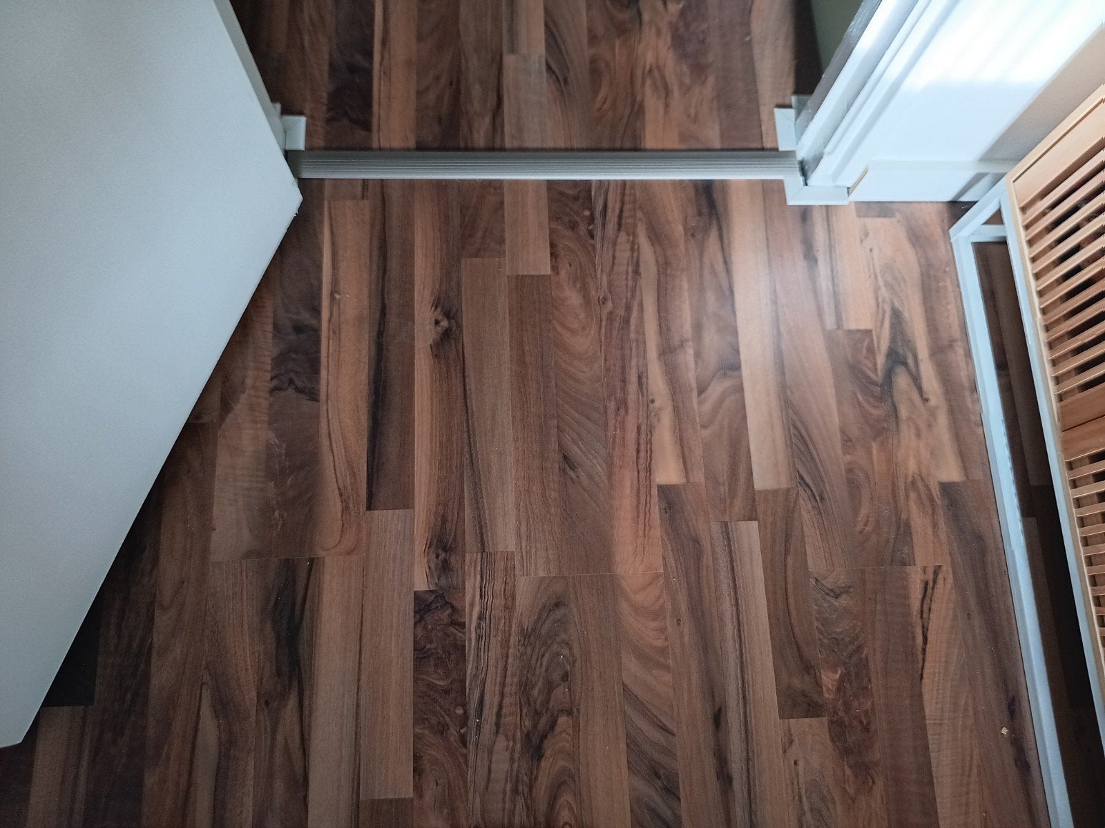 Laminaat nieuw in pak, 50 tot 150 cm, Nieuw, Ophalen of Verzenden, 10 m² of meer