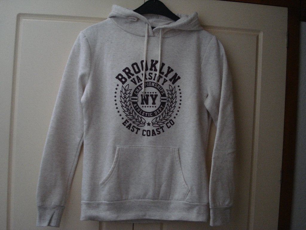 Sweater / hoody maat S met opdruk, boorden en capuchon, Ophalen of Verzenden, Gedragen, Maat 36 (S), Grijs
