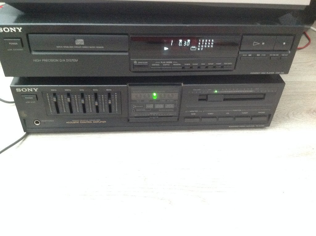 Sets=Sony TA-AX220 Integrated Amplifier + Sony CDP-292, Zo goed als nieuw, Sony, Cd-speler, Losse componenten