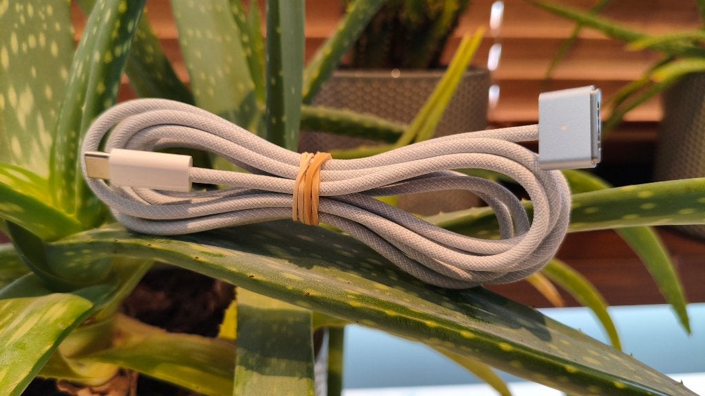 Nieuwe Apple USB-C naar MagSafe 3 Oplaadkabel (2 m), Computers en Software, Laptop-opladers, Ophalen of Verzenden, Nieuw, APPLE