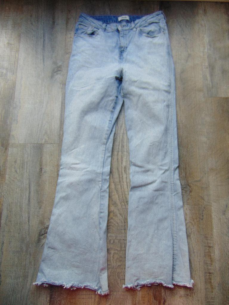 Shoeby lange broek blauw spijkerbroek Flared jeans maat 31, Blauw, Ophalen of Verzenden, Zo goed als nieuw, W30 - W32 (confectie 38/40)