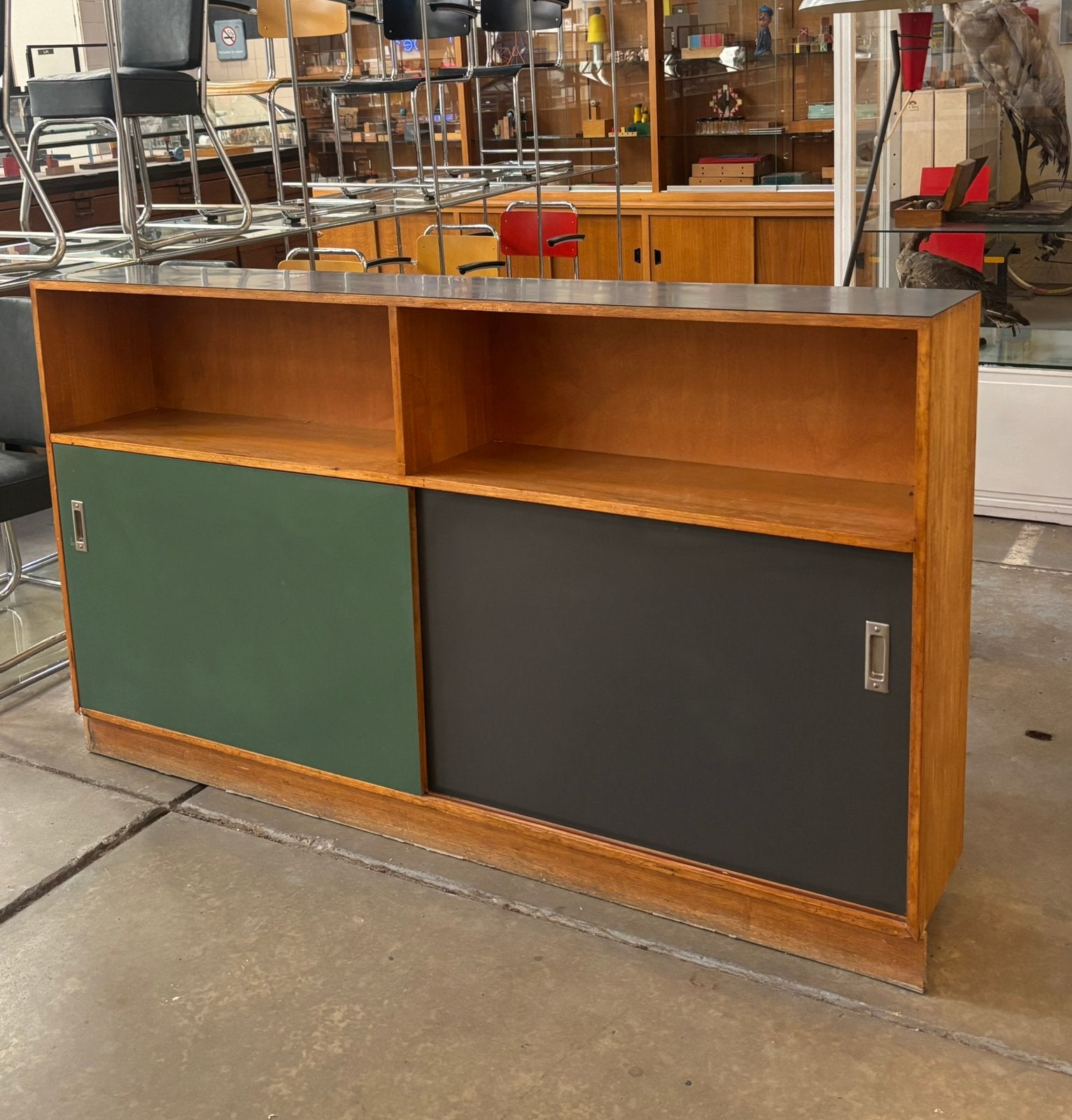 Vintage schoolkast, Ophalen, 100 tot 150 cm, 150 tot 200 cm, 25 tot 50 cm