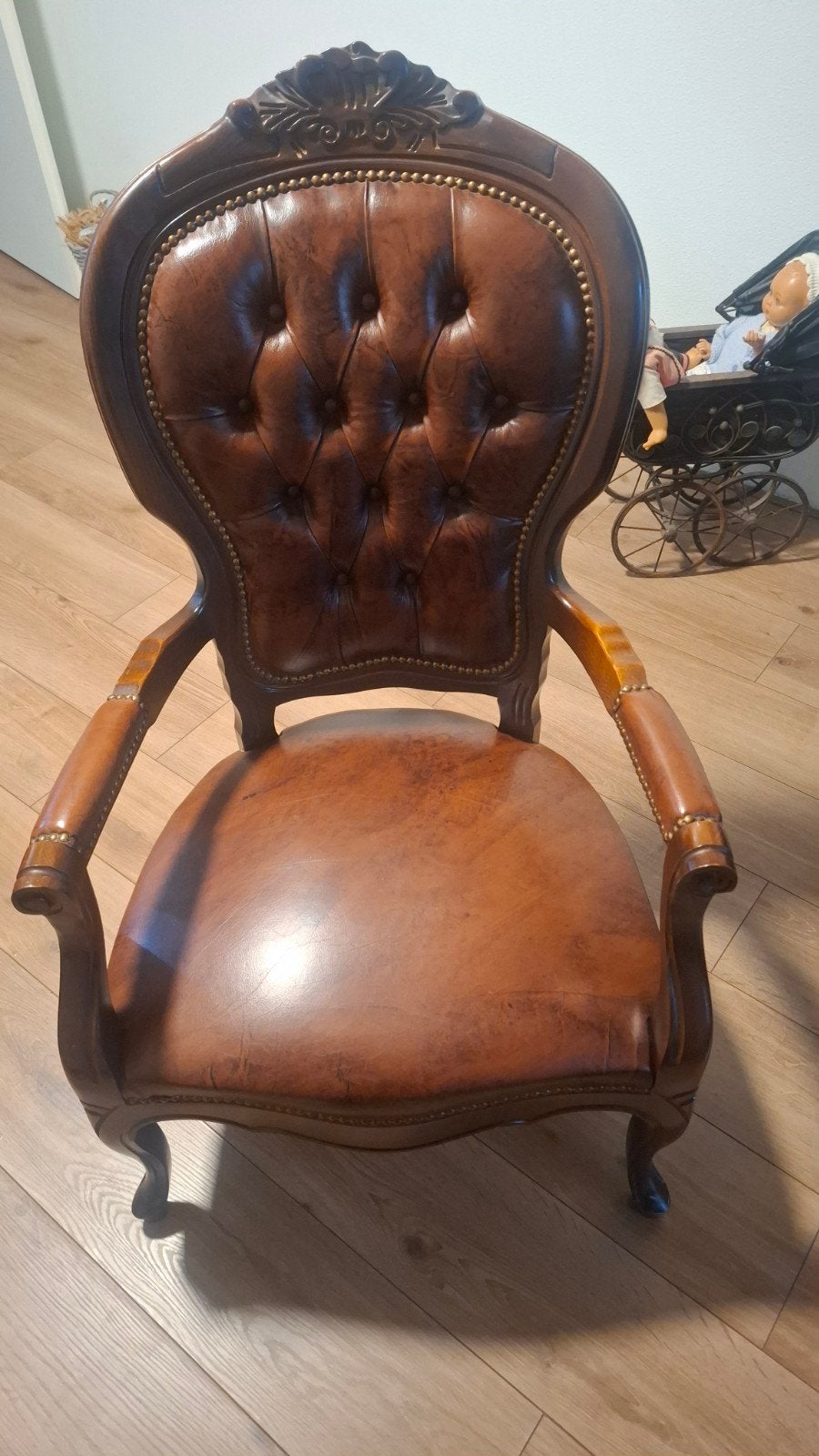 Antieke leren fauteuil - Chesterfield stijl, Ophalen
