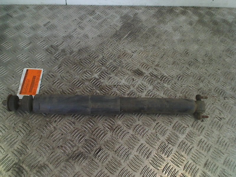 Schokbreker Rechts Voor Jeep Grand Cherokee (WG/WJ) 2003, Jeep, Webaccessibility@stellantis.com, Gebruikt, Taurusavenue 1, Hoofddorp 2132 LS, , Nederland