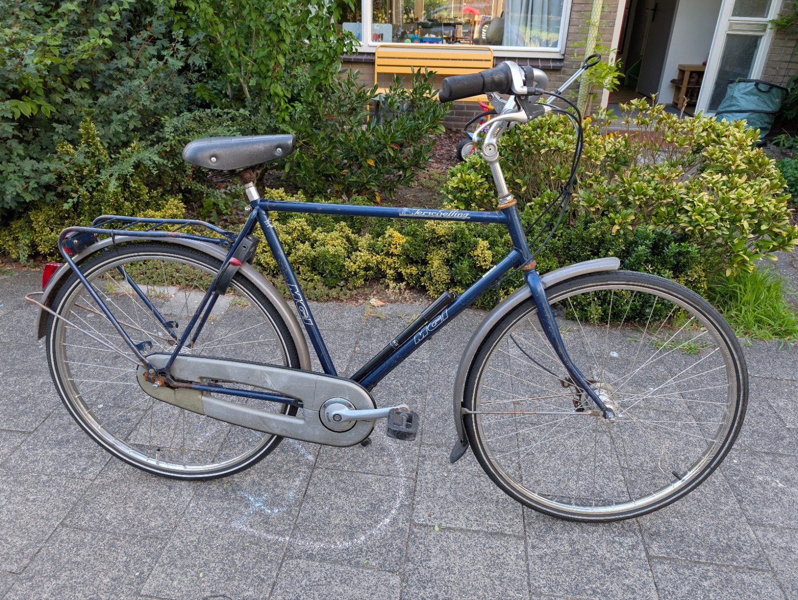 Herenfiets met versnellingen en trommelremmen, Gebruikt, Versnellingen, 56 cm of meer, Trommelrem