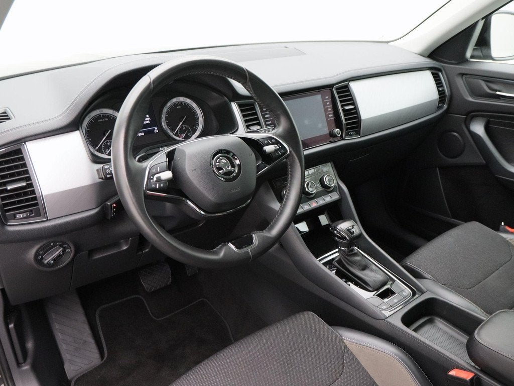 Skoda Kodiaq 1.5 TSi 150 Pk Automaat Business Edition | Nieu, Auto's, Skoda, 4 cilinders, 150 pk, Leder en Stof, Zwart